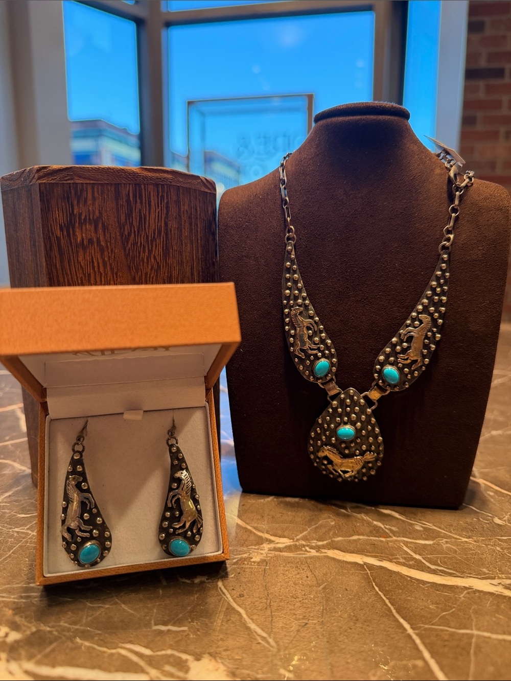 Mustangs and Turquoise Lariat Set
